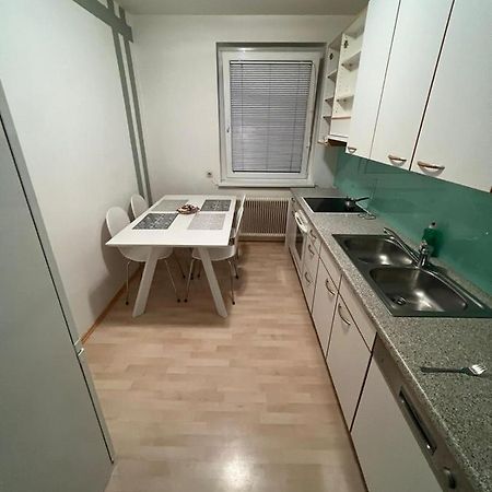 Sehr Gemutliche Wohnung Baden Bagian luar foto